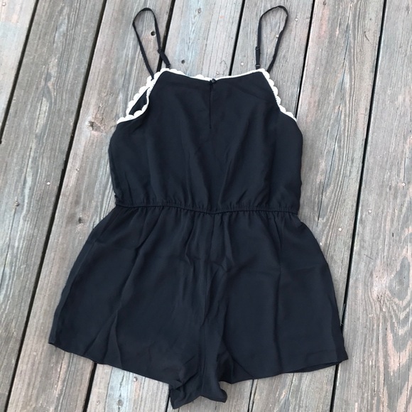 NWOT Romeo & Juliet romper M - Picture 3 of 8